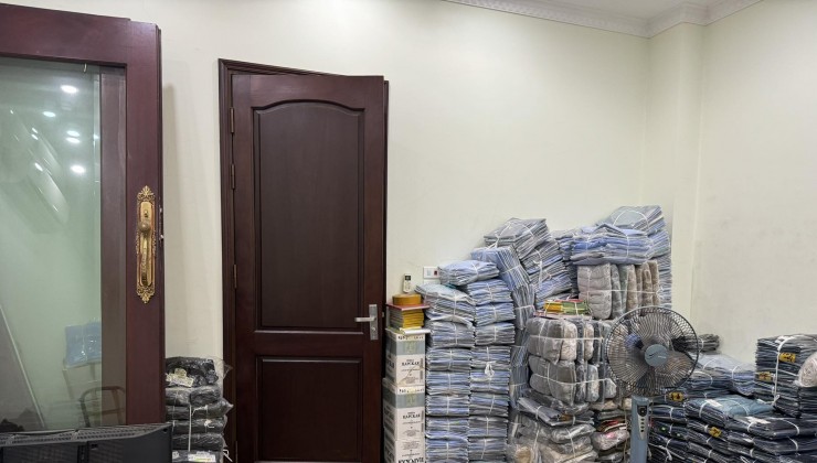 Cho thuê mặt bằng kinh doanh phố Hồng Phúc, tổng 160m², 2 tầng, MT 5m, giá 32 triệu (có TL).